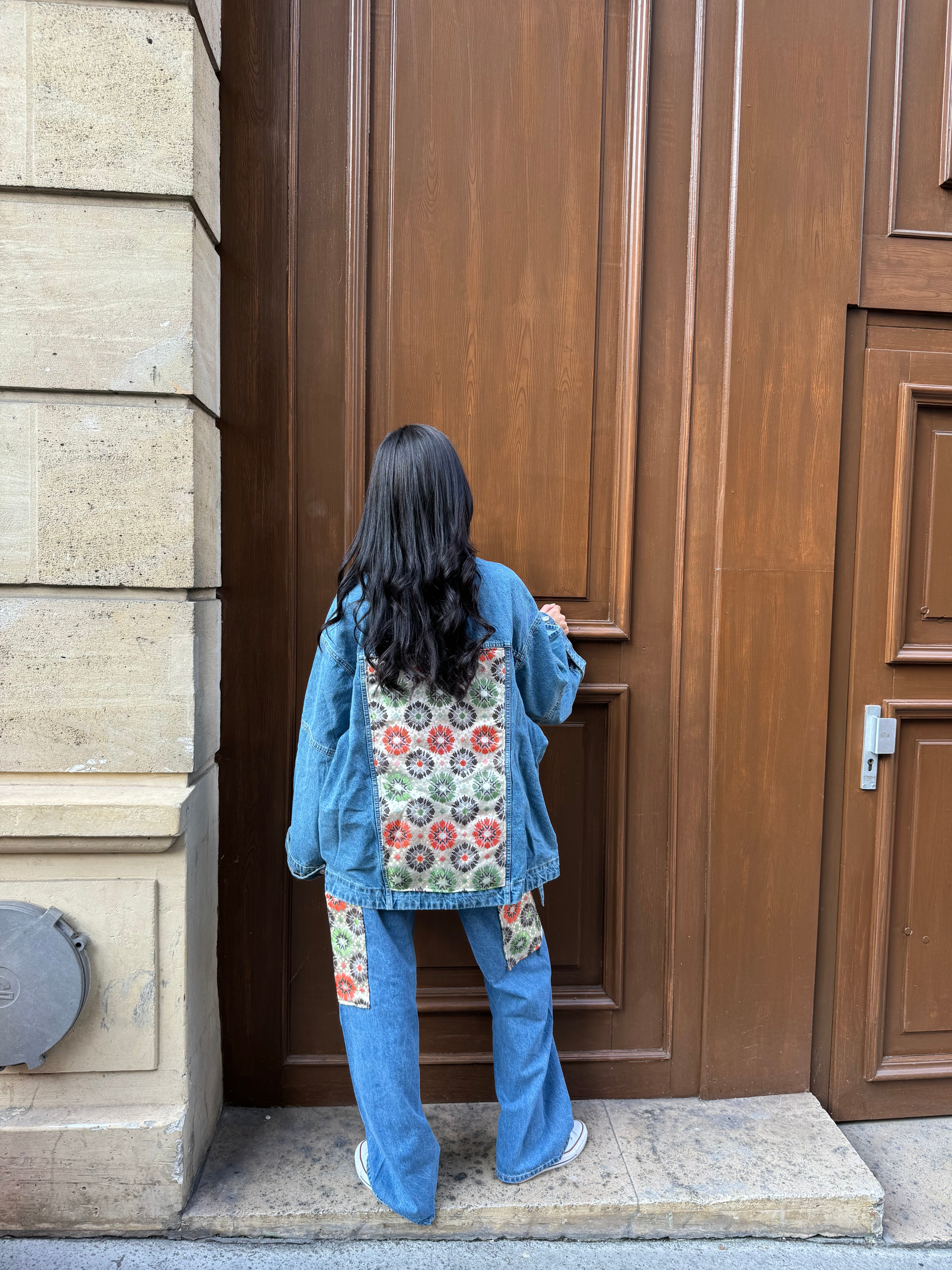 VESTE EN JEAN OVERSIZE EMPIÈCEMENT BROCART