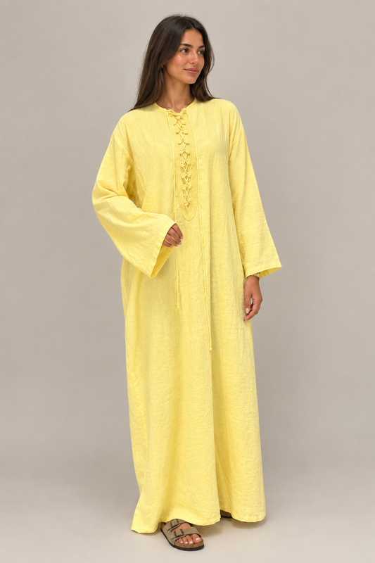Robe avec laçage et empiècements de sfifa