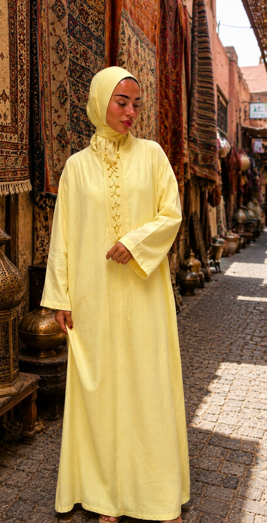 Robe avec laçage et empiècements de sfifa